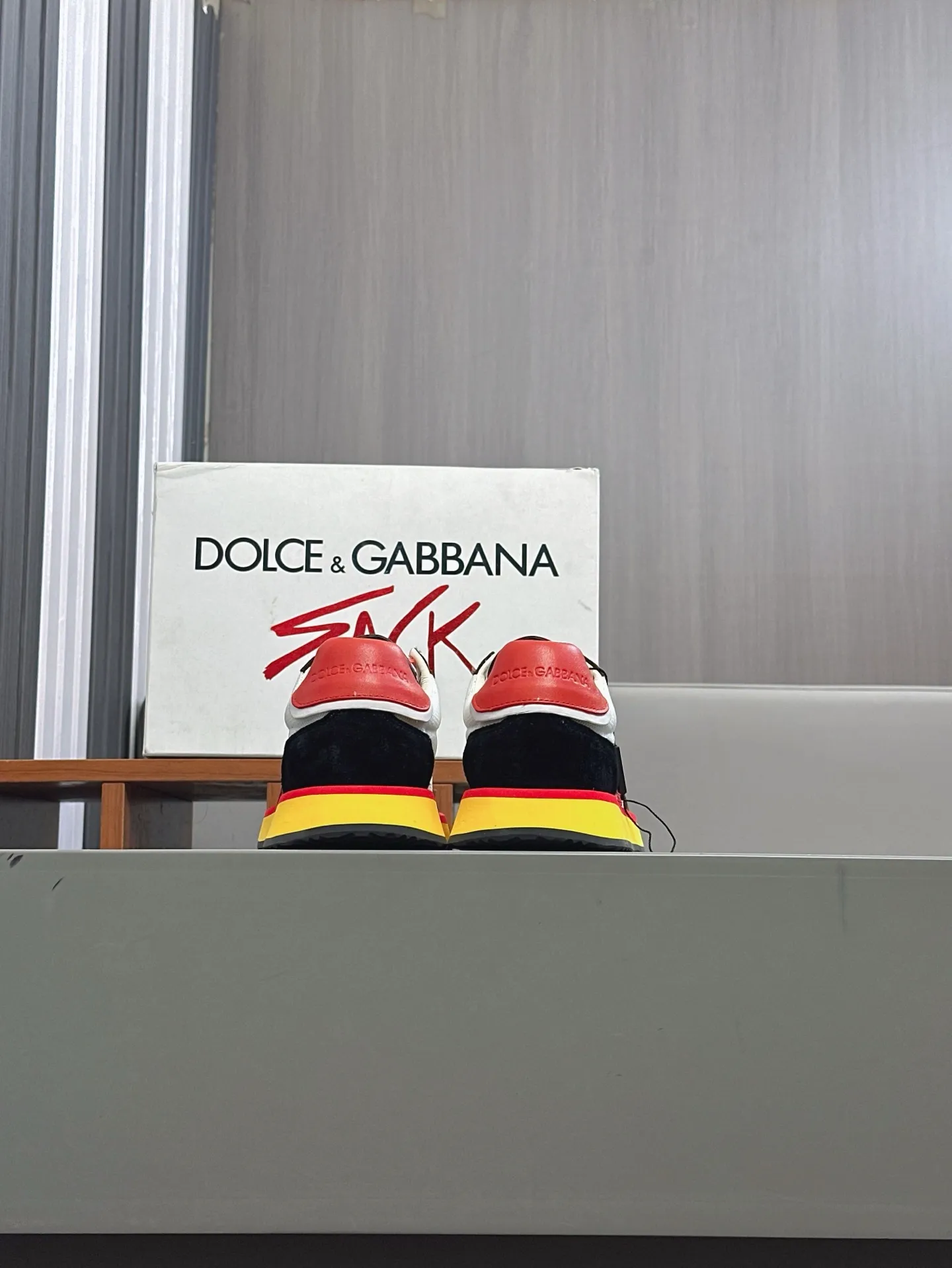 💰660••New arrivals••Dolce&Gabbana••DG✔️High-end men’s sports•casual shoes. Original goods from top counters. Original imported cowhide, multi-material splicing design ➕Imported cowhide lining, cowhide feet ➕Original T men's shoes 💰R elastic outsole.  Size: 39-44 (38, 45 customized)